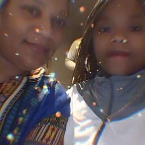 Meet your Posher, Toya